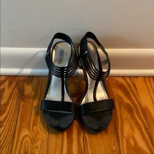 Kenneth Cole Reaction black satin heel sandal 9.5